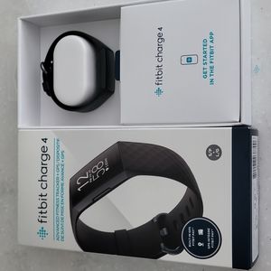 Fitbit Charge 4